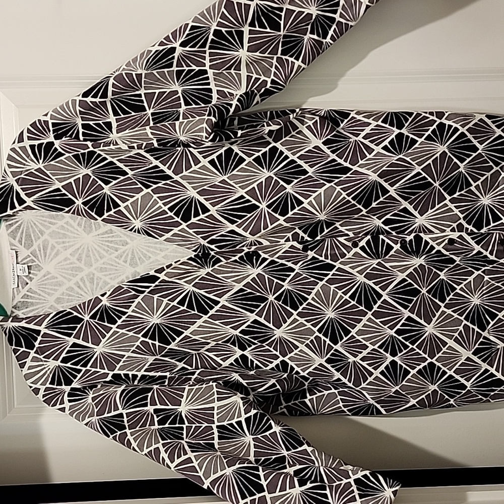 Isaac Mizhari Live geometric patterned black and gray cardigan 1x